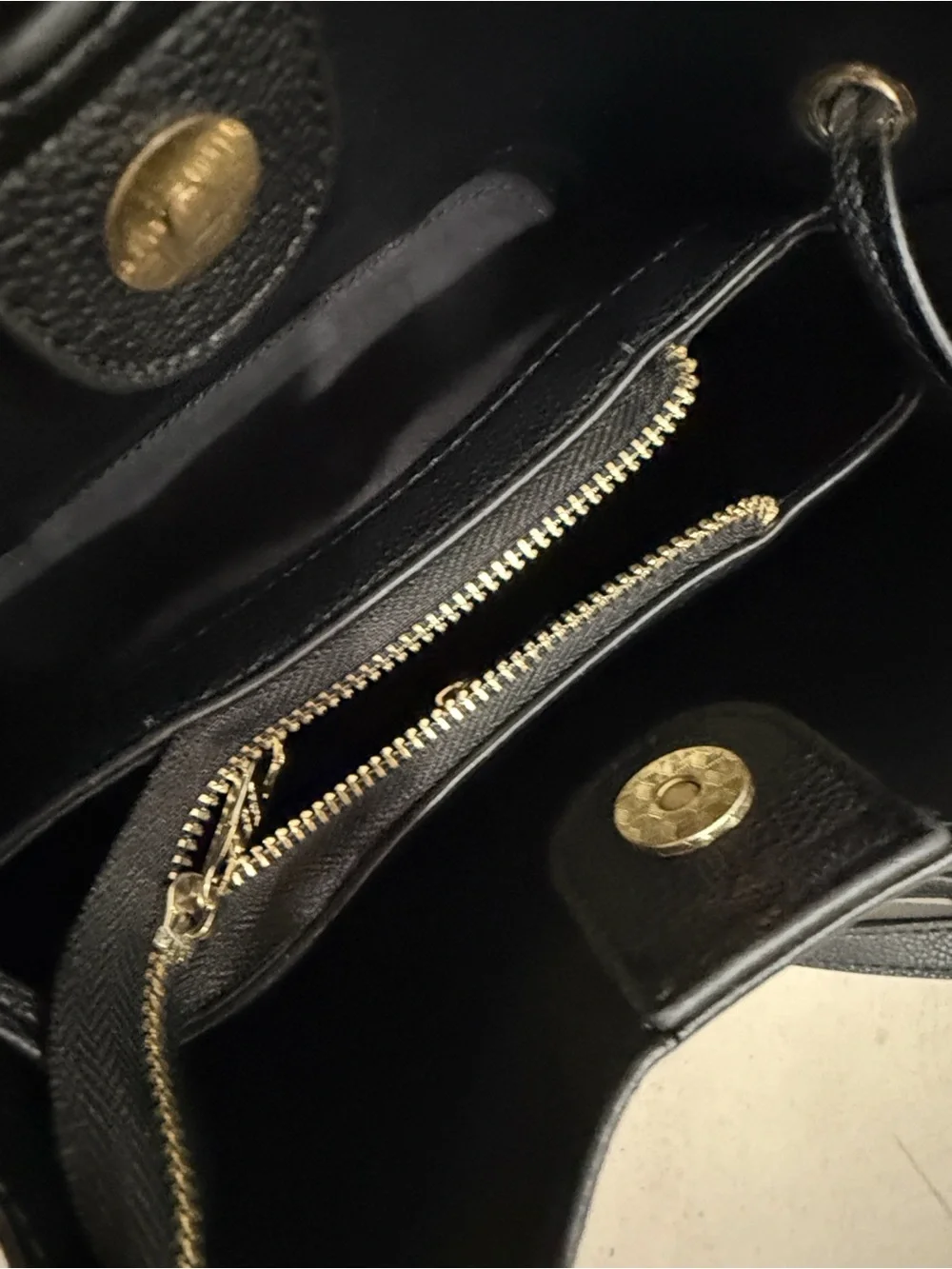 Black fashion purse